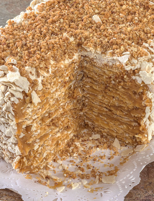 Torta Gold Hoja Manjar Tradicional (12 Personas)